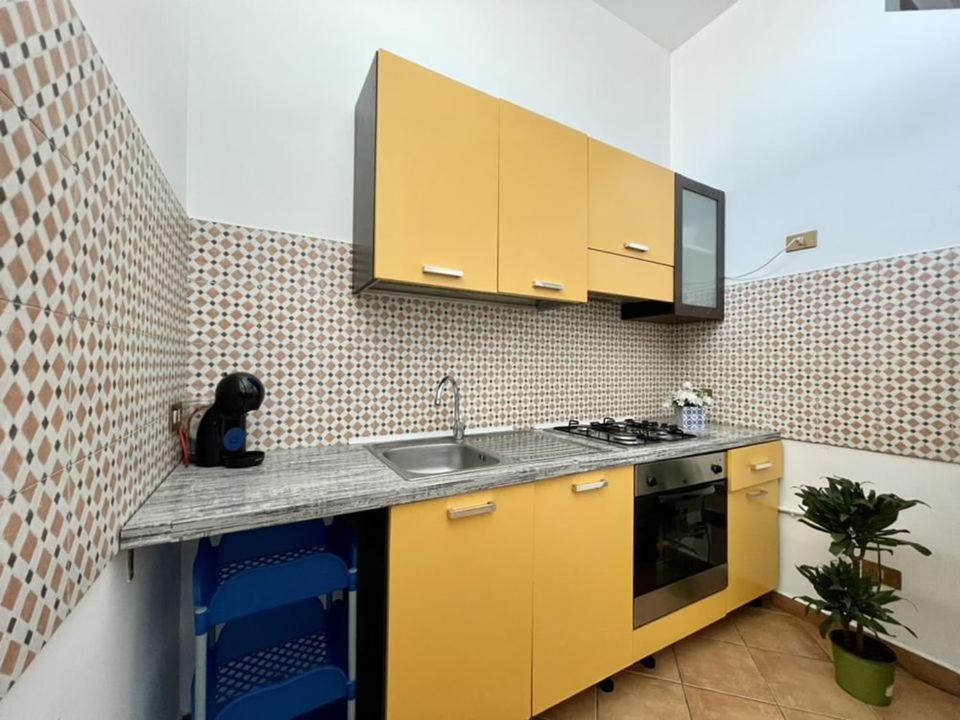 Apartment In The Center Терразини Экстерьер фото